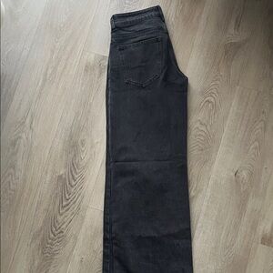 Edikted Black Women’s Boyfriend Jeans